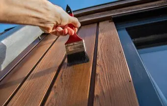 6 erros comuns na pintura de madeira e de metais: saiba evitar