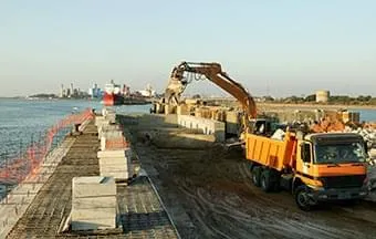 Brasil investe em novos portos