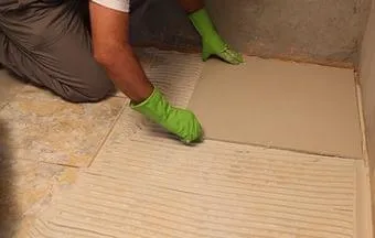 Dicas e revestimentos para aplicar piso sobre piso na sua obra